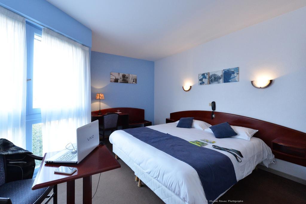 Hotel Le Ty-Lann Saint-Ave Exterior photo